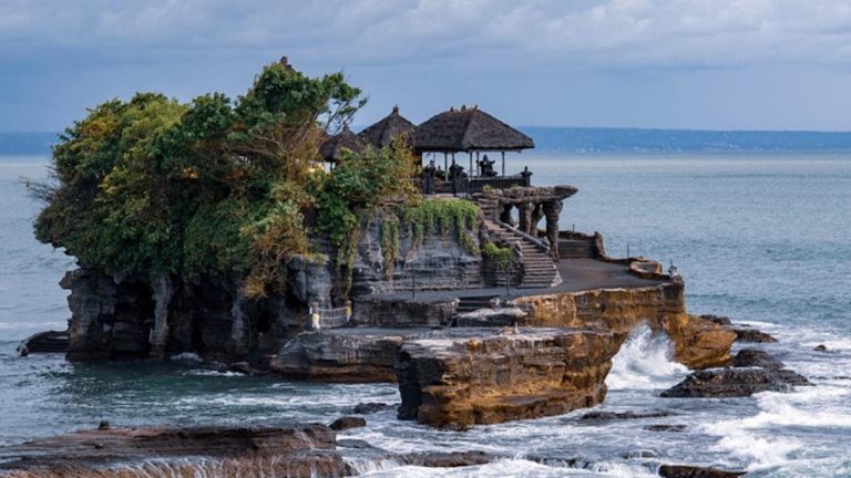 Visit Bali on a Budget – 2025 Guide for Backpackers Visit Bali on a Budget – 2025 Guide for Backpackers