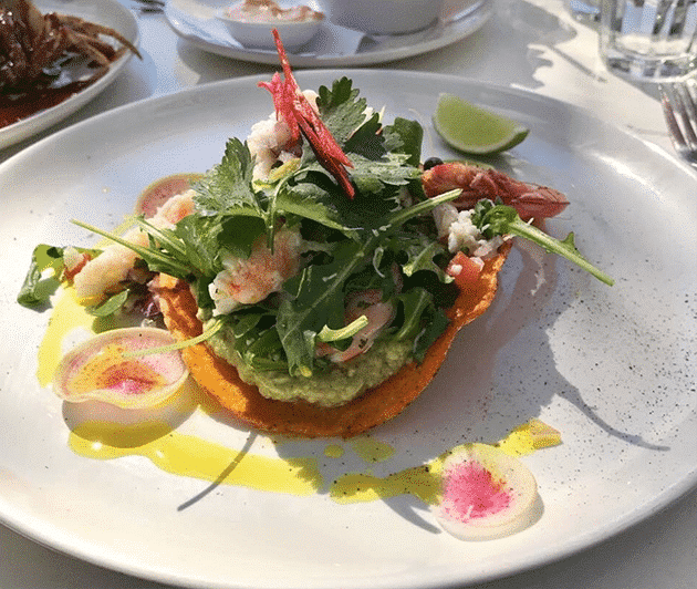 backpacker job restaurant