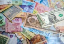 How to Get Cash and Exchange Money in Australia